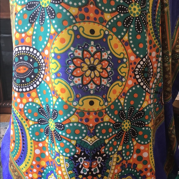 💐NWT GYPSIE BLU MOD FLORAL COVERUP CAFTAN - Picture 7 of 10